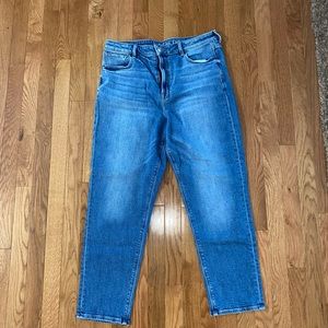 american eagle mom jeans